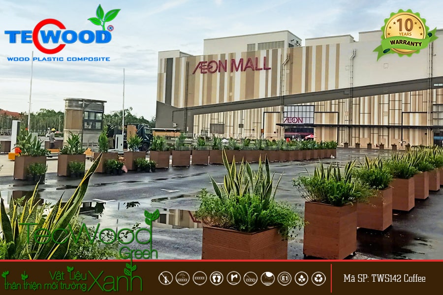 Chậu hoa gỗ nhựa cho Aeon Mall Huế