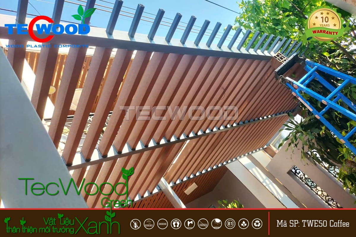 Thi công giàn lam che nắng gỗ nhựa