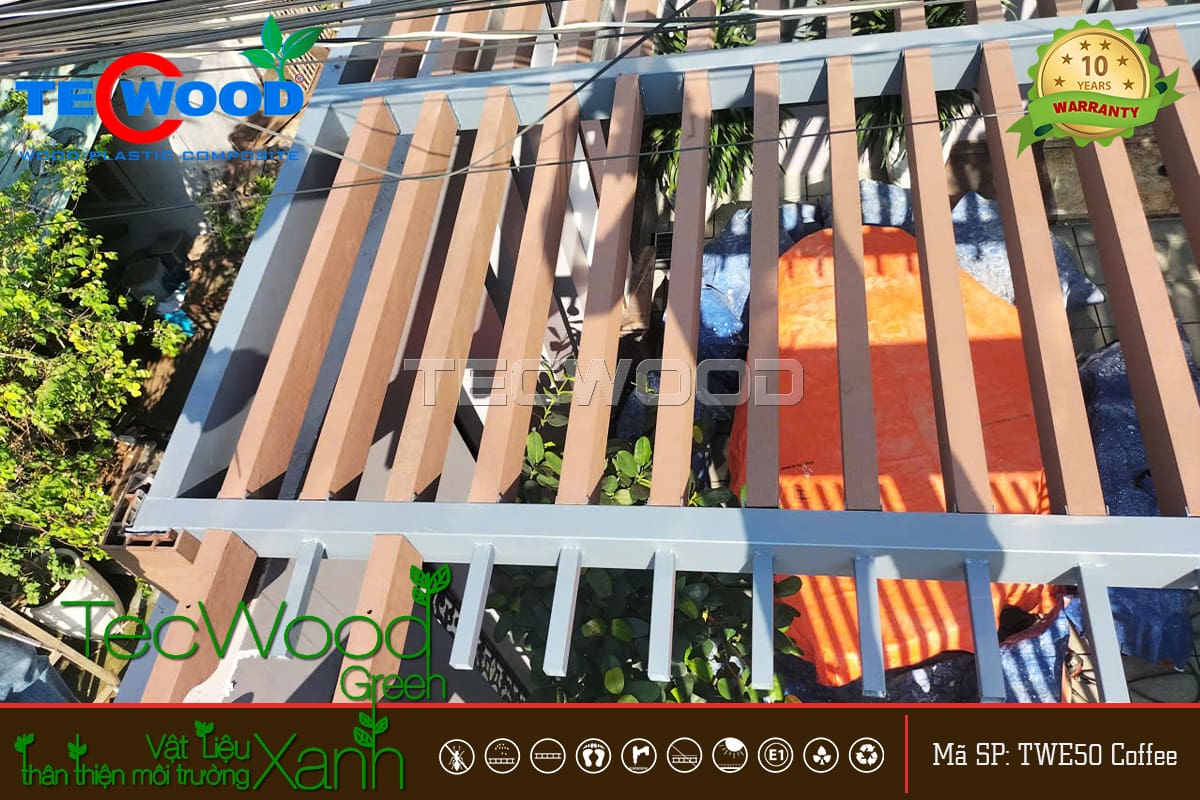 Thi công giàn lam che nắng gỗ nhựa