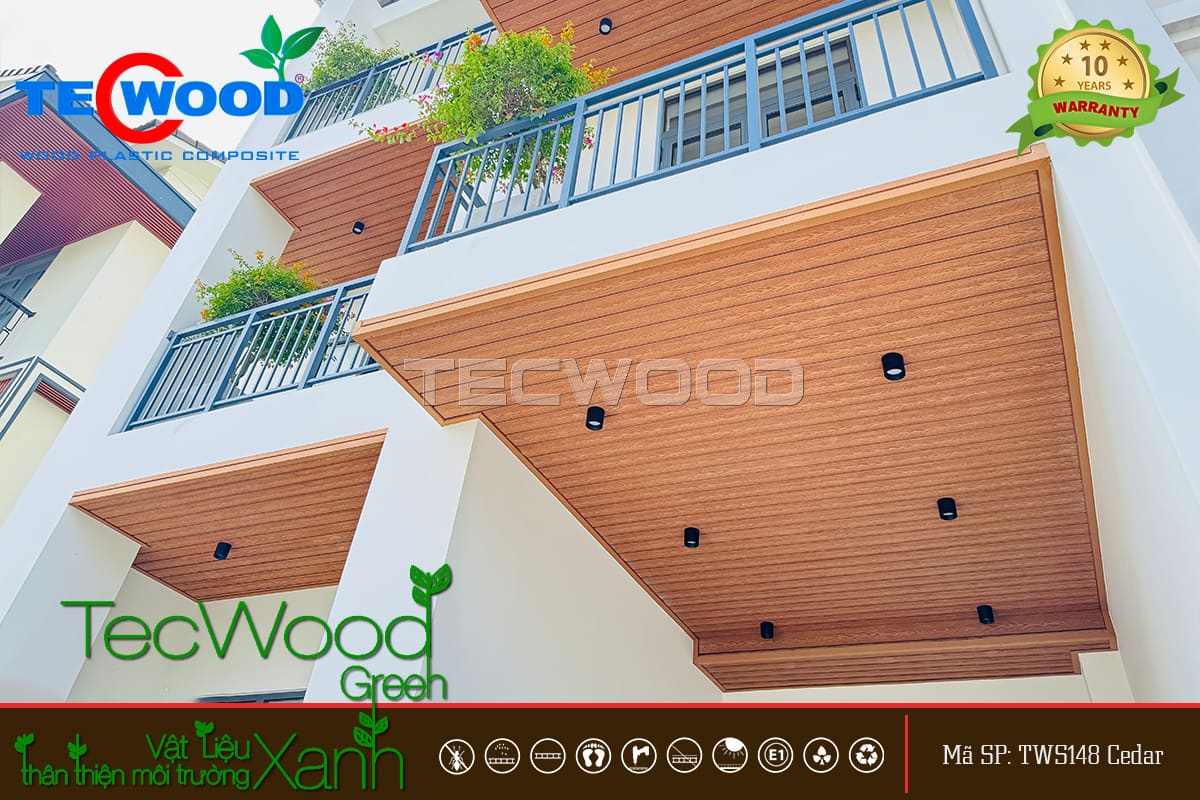 Tấm ốp trần gỗ nhựa trang trí ban công nhà phố