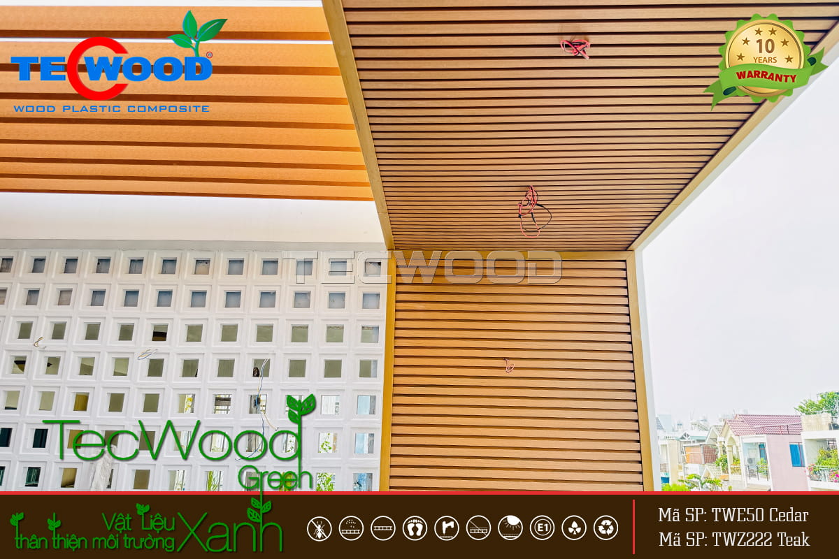 Tấm gỗ nhựa ốp tường khu vực ngoài mái hiên