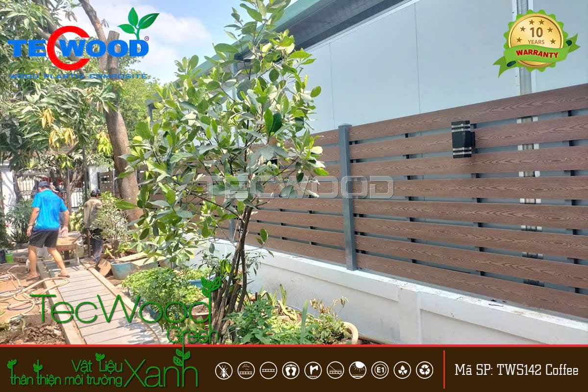 Mẫu hàng rào lắp ghép gỗ nhựa đẹp