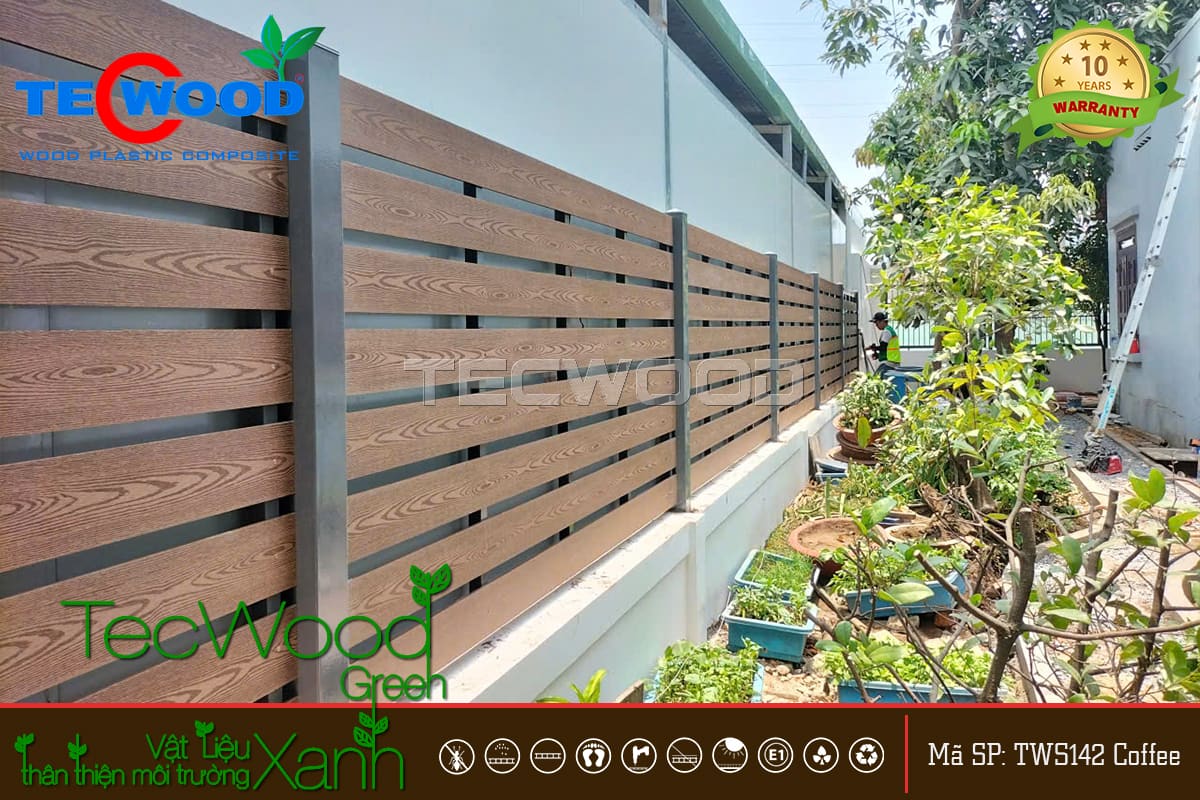 Hàng rào lắp ghép khung nhôm màu Coffee tại Thủ Đức