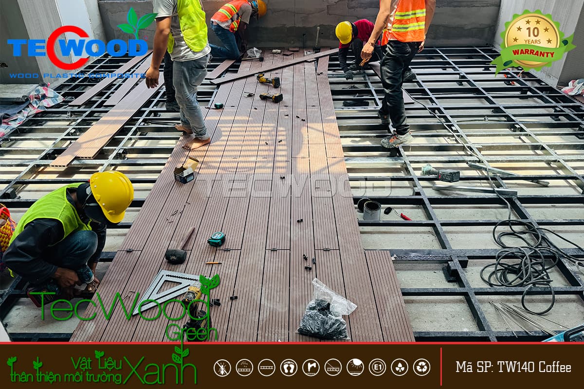 TecWood thi công lót sàn gỗ cho ban công