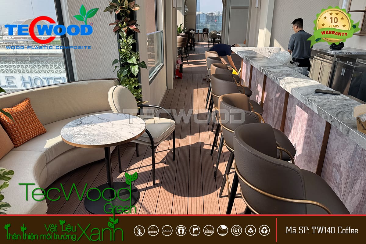 Khu vực quầy bar của khách sạn Sheraton