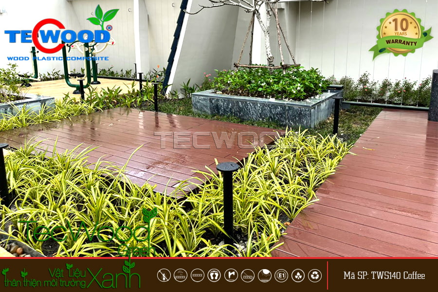 Lót sàn gỗ sân thượng ngoài trời