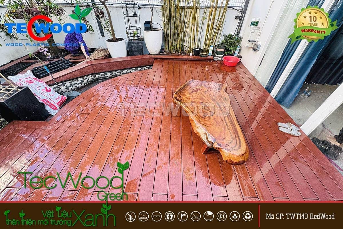 Sàn gỗ nhựa chịu mưa nắng tốt