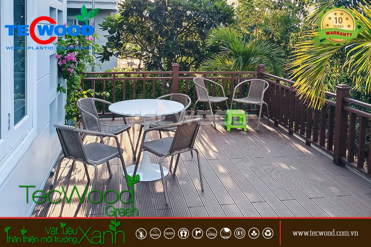 Sàn gỗ sân vườn nhỏ tăng vẻ sang trọng, hiện đại