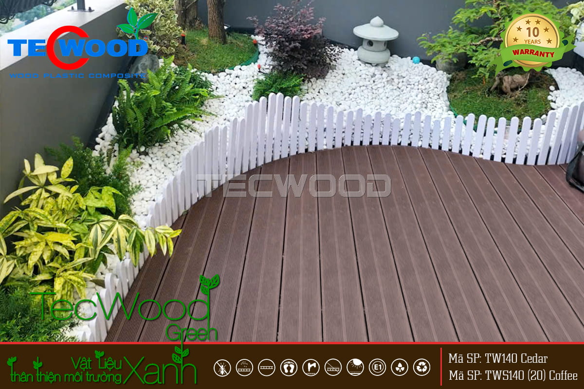 trang trí ban công đẹp với sàn gỗ ngoài trời