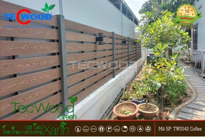 Công trình hàng rào lắp ghép gỗ nhựa tại Thủ Đức